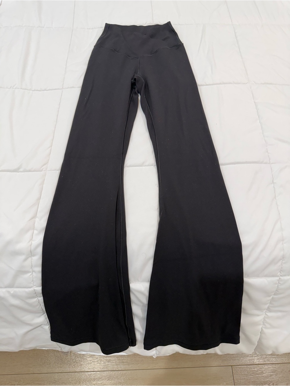aerie Black High-Rise Flare Leggings